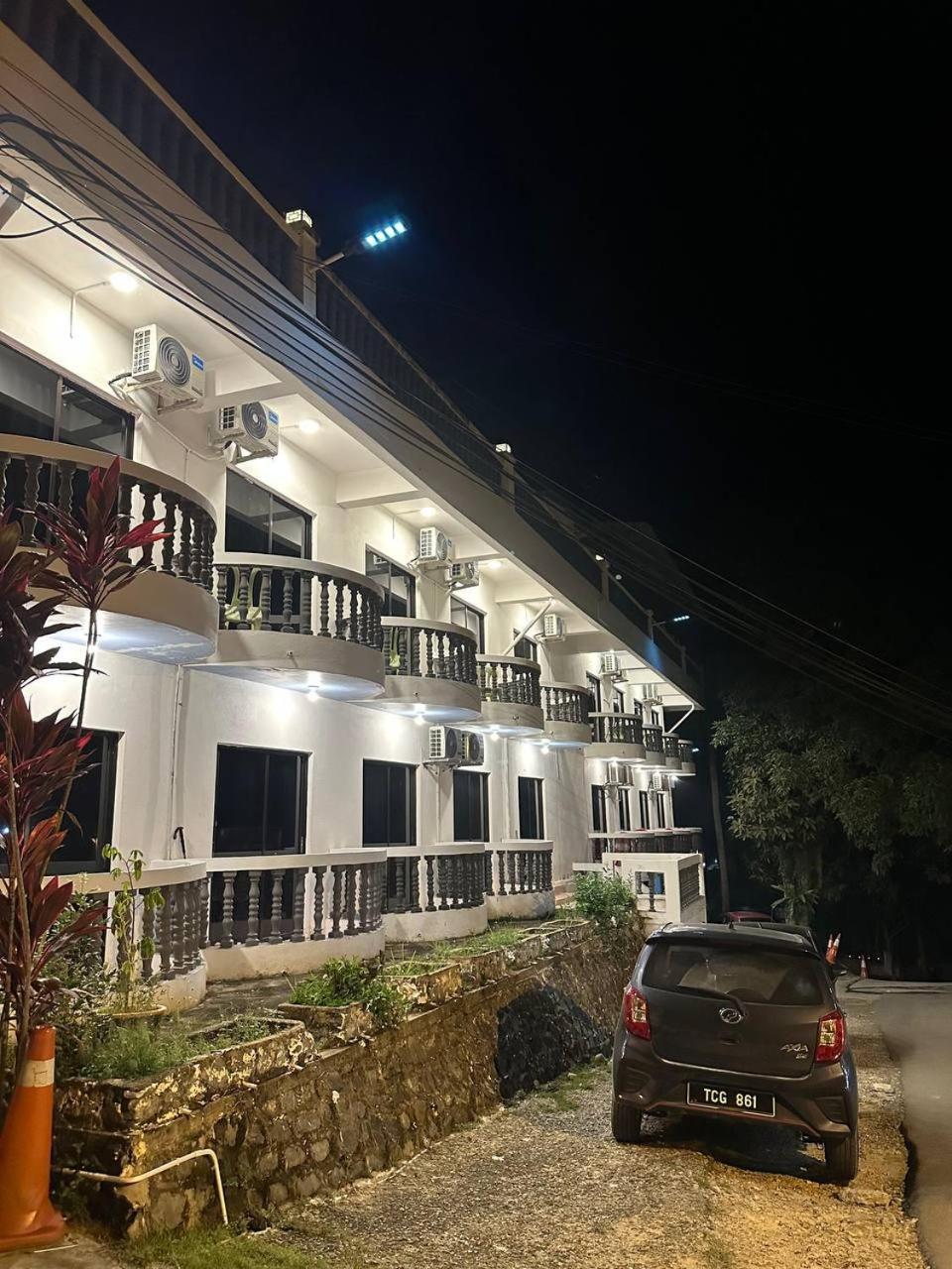 Teresek View Motel Kuala Tahan Exterior foto
